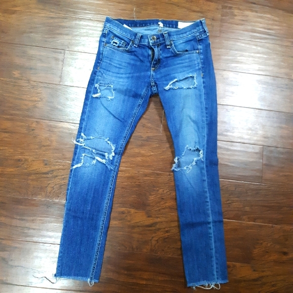 rag & bone Denim - Rag and Bone distressed Dre Capri blue jeans